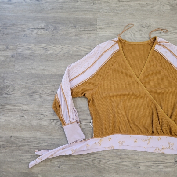 Free People Auxton Thermal Boho Wrap Top with Floral Sleeves Size XL - Picture 13 of 14